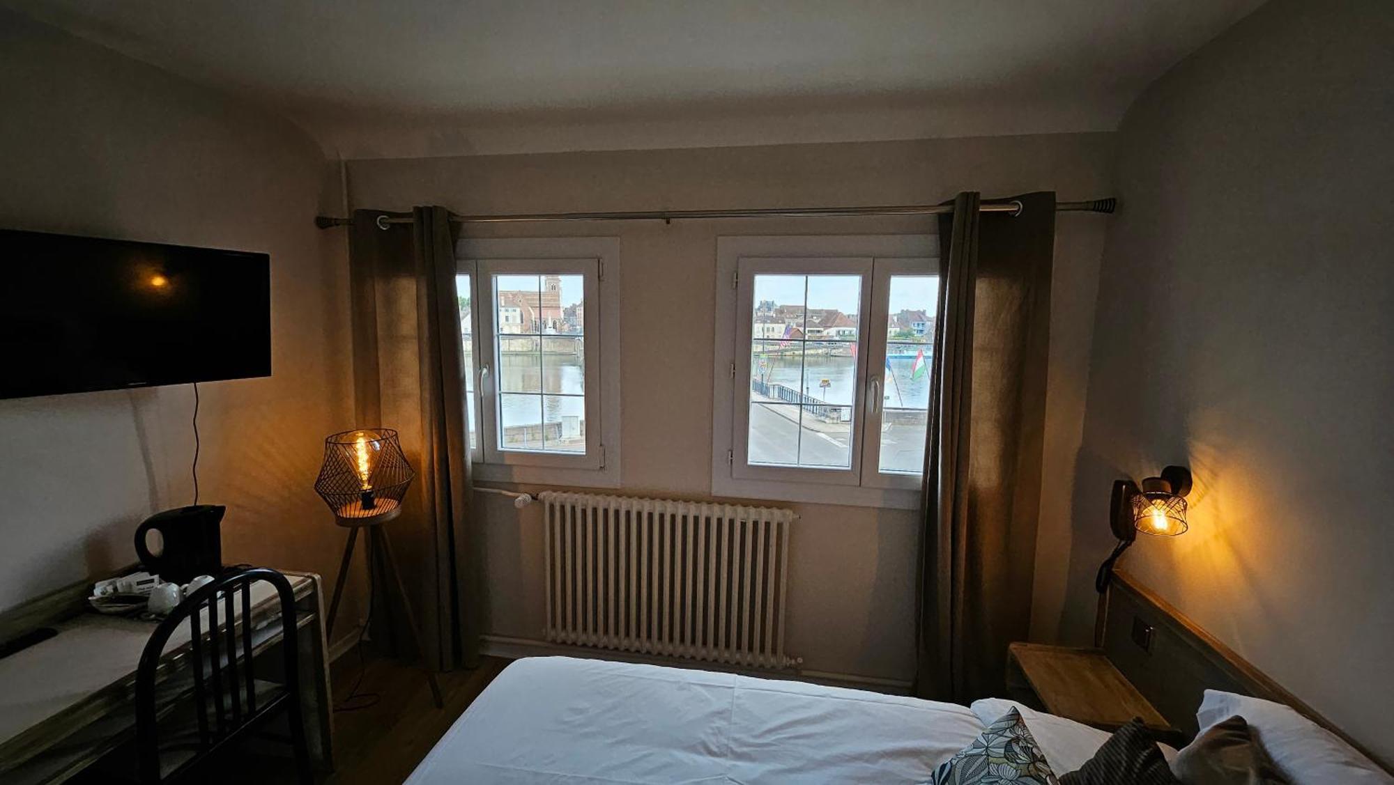 Auberge De La Marine Losne Exteriör bild